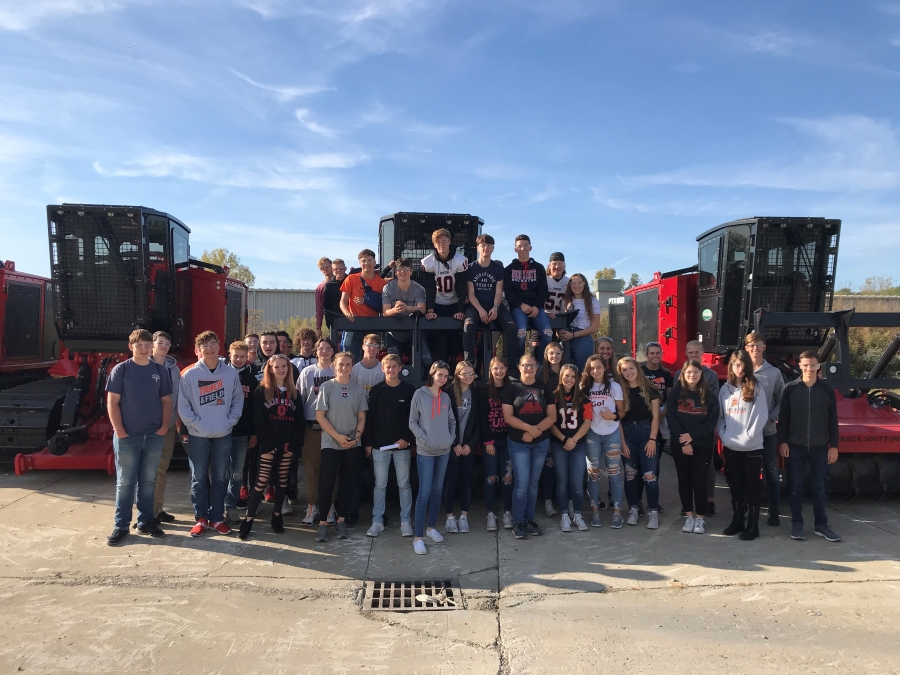 large group of students posing